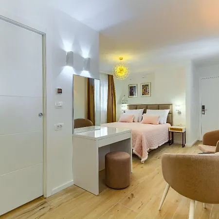 Luxury - City Centar سبليت
