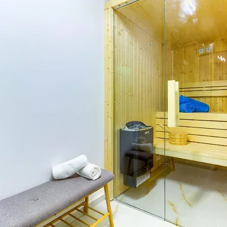Luxury - City Centar 4*