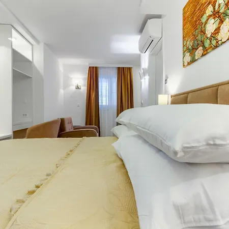 Luxury - City Centar 4* Split
