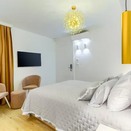 Luxury - City Centar Konukevi 4*