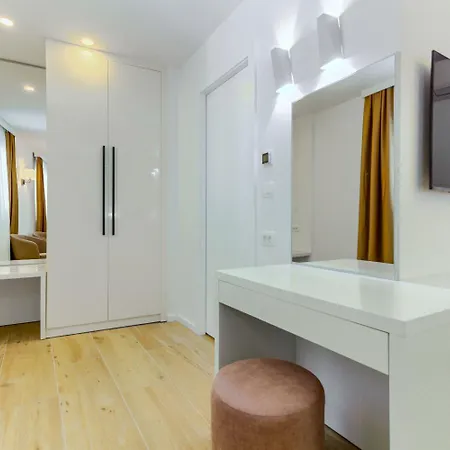 Luxury - City Centar Konukevi