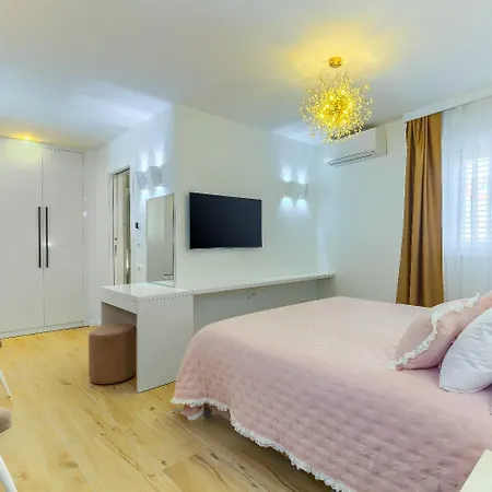 Luxury - City Centar Konukevi Split